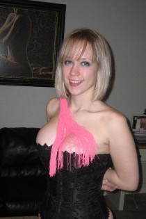 , 25  female escort, yellowknife